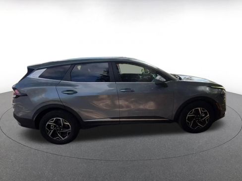 Used 2025 Kia Sportage LX FWD image 16