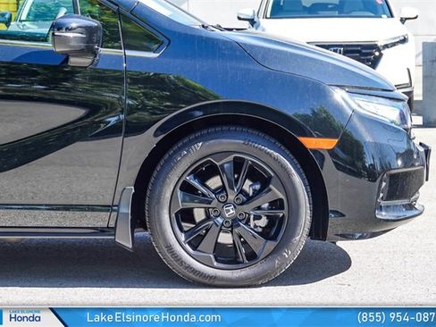 Used 2023 Honda Odyssey Sport image 7