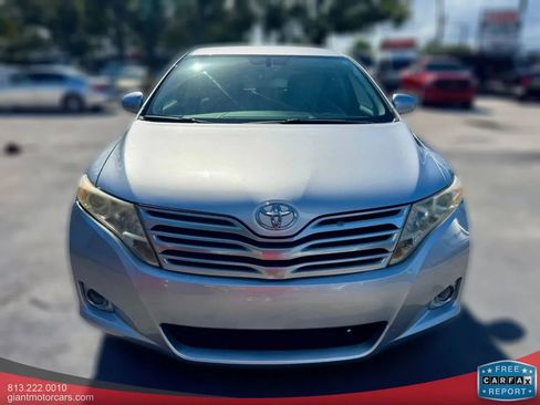 Used 2011 Toyota Venza AWD w/ Comfort Pkg image 2