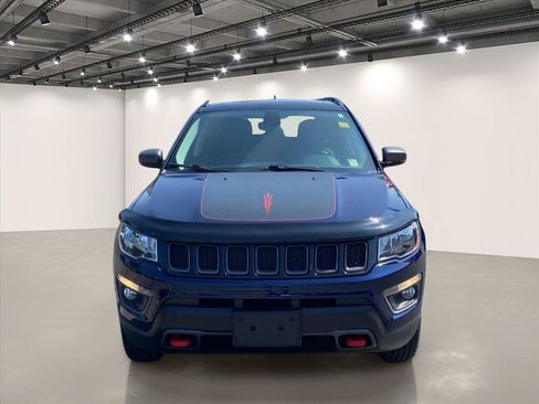 Used 2018 Jeep Compass Trailhawk w/ Leather Interior Group AWD/4WD image 2