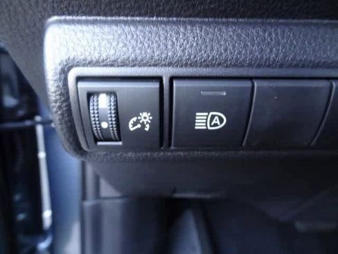 Used 2025 Toyota Corolla LE image 14