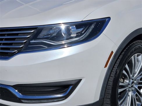 Used 2018 Lincoln MKX Reserve w/ Lincoln MKX Climate Package image 8