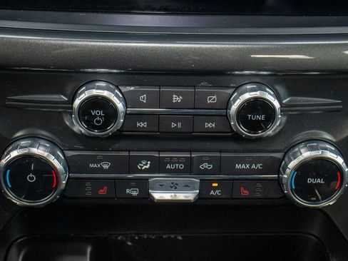 Used 2022 Ford F150 XLT w/ Equipment Group 302A High image 25