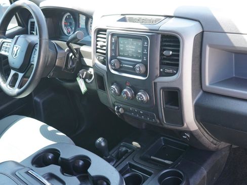 Used 2015 RAM 3500 Tradesman w/ Chrome Appearance Group AWD/4WD image 28