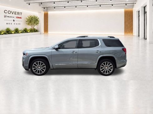 Used 2023 GMC Acadia Denali w/ Denali Ultimate Package FWD image 8