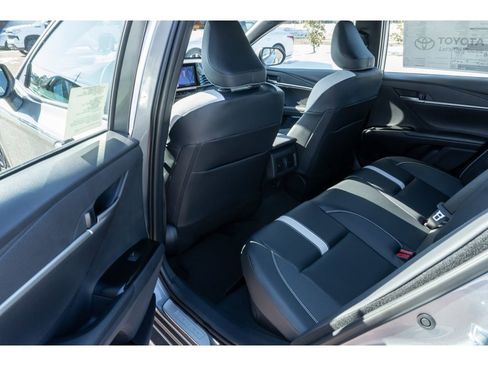 Used 2026 Toyota Camry SE FWD image 13