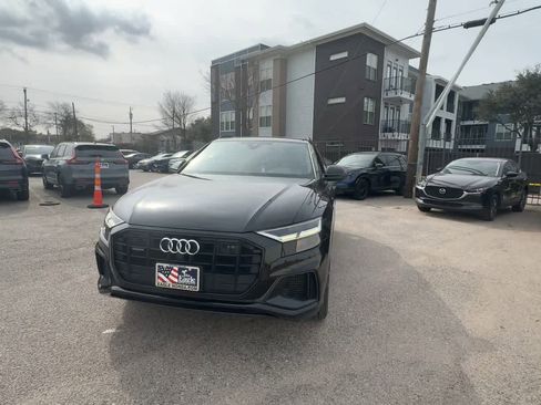 Used 2020 Audi Q8 Premium Plus w/ Premium Plus Package image 3