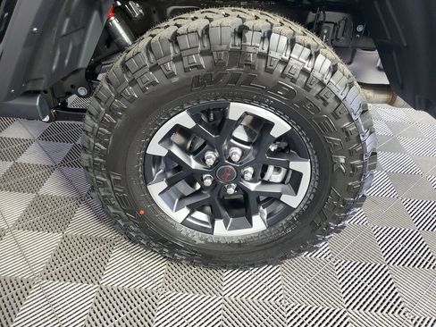 New 2026 Jeep Gladiator Rubicon w/ Safety Group image 31