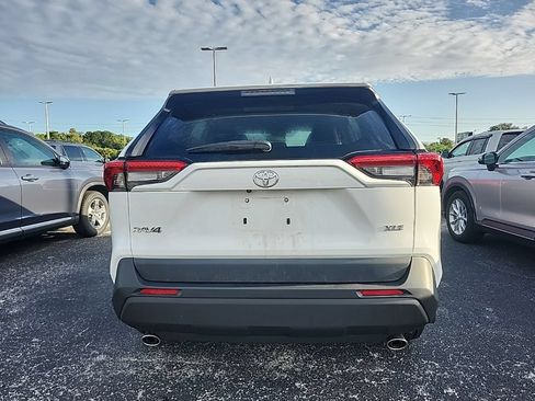 Used 2024 Toyota RAV4 XLE FWD image 3