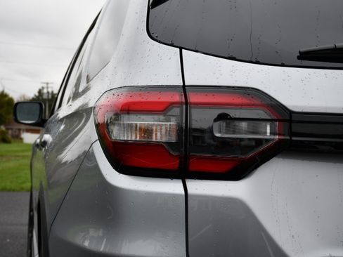 New 2025 Honda Pilot Touring image 10