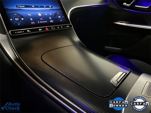 Used 2024 Mercedes-Benz GLC 300 image 47