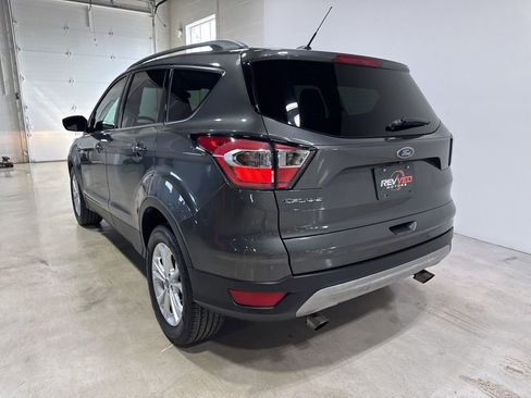 Used 2017 Ford Escape SE w/ SE Leather Comfort Package FWD image 5