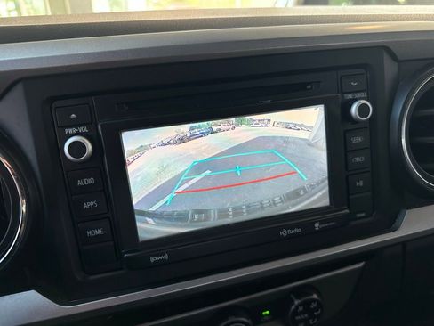 Used 2018 Toyota Tacoma SR5 image 27