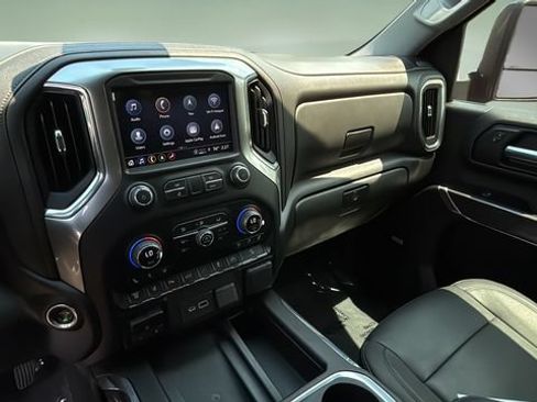 Used 2022 Chevrolet Silverado 2500 LTZ w/ LTZ Plus Package AWD/4WD image 25