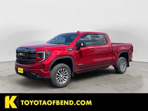 Used 2023 GMC Sierra 1500 AT4 w/ Technology Package AWD/4WD image 1