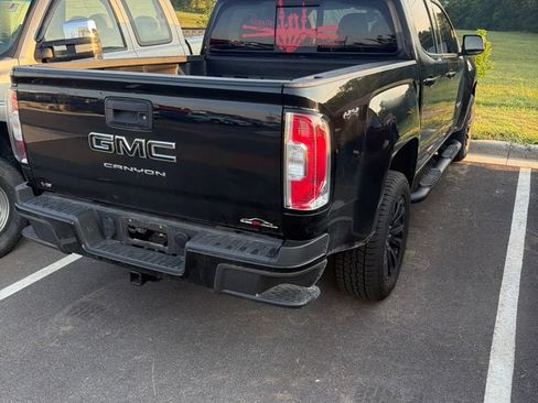 Certified 2022 GMC Canyon Elevation w/ Trailering Package AWD/4WD image 3