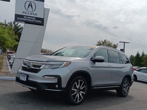 Used 2022 Honda Pilot Touring image 1