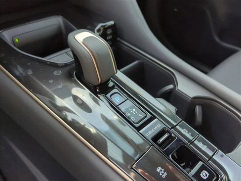 New 2025 Toyota Crown Signia image 23