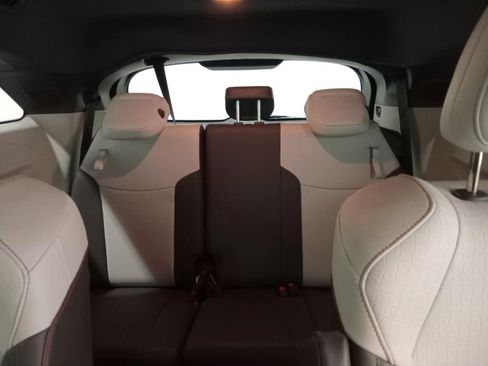 Used 2021 Toyota Sienna XSE w/ XSE Plus Package FWD image 13