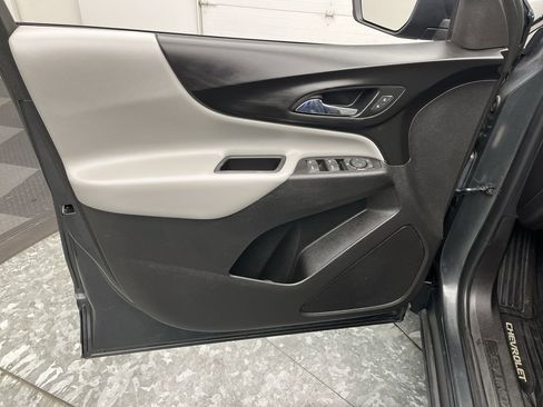 Used 2018 Chevrolet Equinox LS image 6