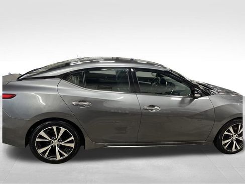 Used 2017 Nissan Maxima 3.5 SV image 6