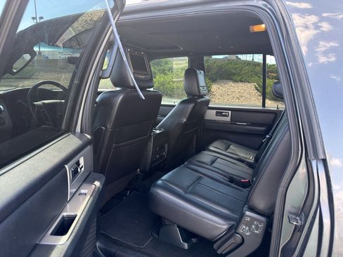 Used 2017 Ford Expedition EL Limited w/ Equipment Group 301A AWD/4WD image 20