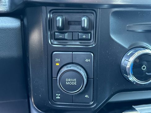 New 2025 Ford F250 Lariat w/ Lariat Ultimate Package AWD/4WD image 26