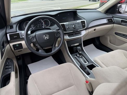 Used 2013 Honda Accord LX image 11