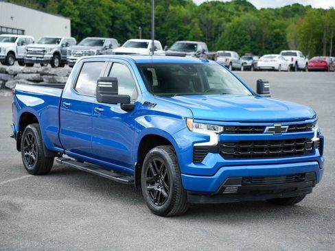 Used 2024 Chevrolet Silverado 1500 RST w/ Z71 Off-Road Package AWD/4WD image 3