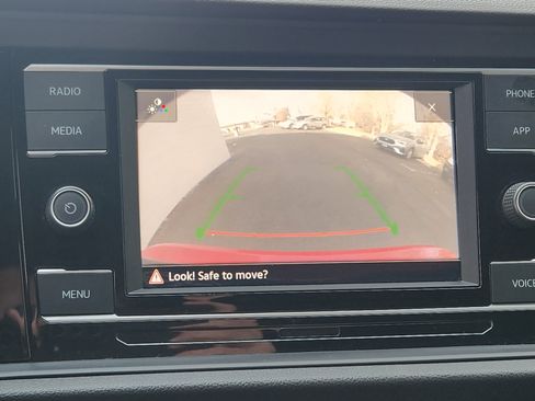 Certified 2021 Volkswagen Jetta GLI image 31