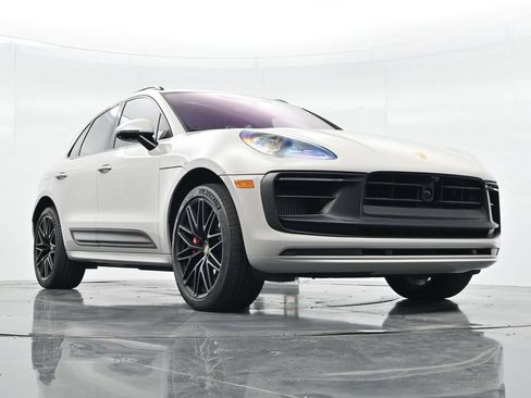 Certified 2024 Porsche Macan GTS AWD/4WD image 26