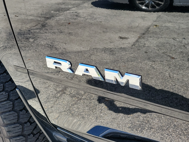 Used 2025 RAM 2500 Laramie AWD/4WD image 10