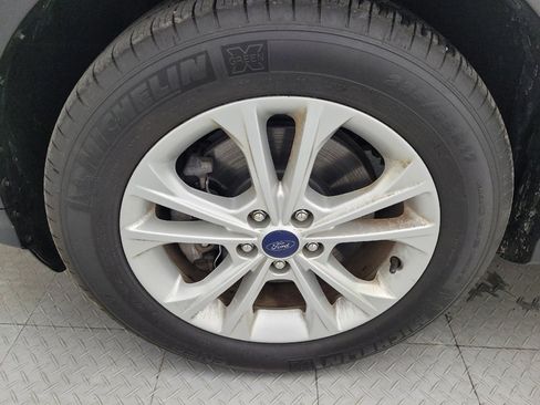 Used 2018 Ford Escape SE image 31