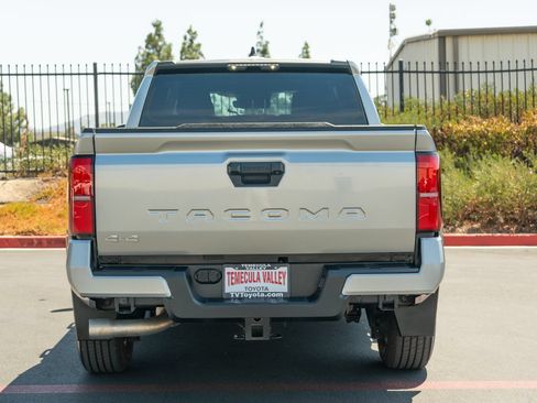 Used 2024 Toyota Tacoma SR5 AWD/4WD image 9