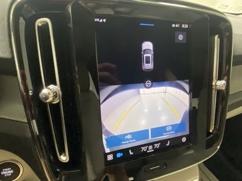 Certified 2024 Volvo XC40 B5 Plus w/ Protection Package Premier image 26