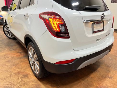 Used 2020 Buick Encore Preferred FWD image 39