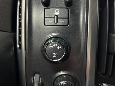 Used 2016 Chevrolet Silverado 2500 LTZ w/ LTZ Plus Package AWD/4WD image 16