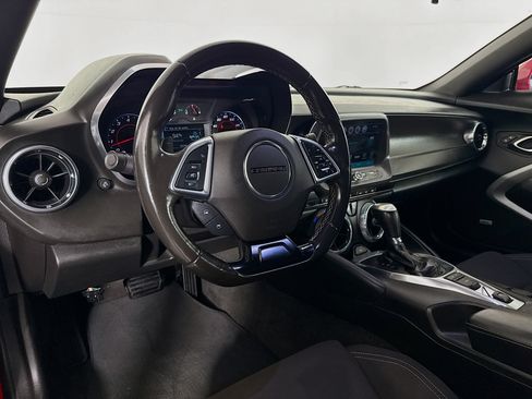 Used 2018 Chevrolet Camaro LT w/ Technology Package RWD image 21