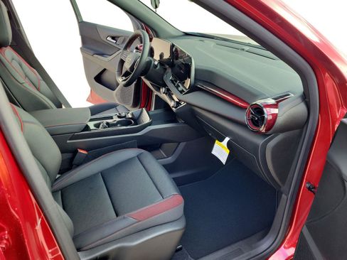 Used 2025 Chevrolet Equinox RS image 22