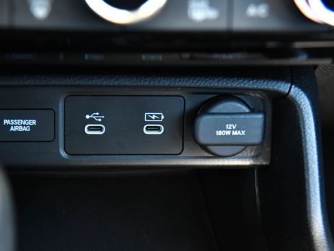 Used 2025 Honda Civic Sport image 23