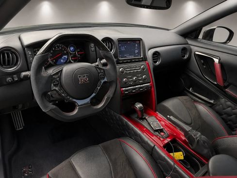 Used 2014 Nissan GT-R Black Edition AWD/4WD image 11