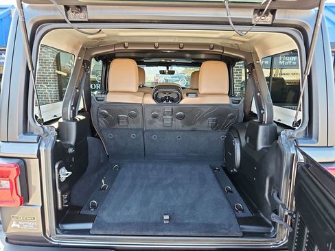 Used 2020 Jeep Wrangler Unlimited Rubicon image 30