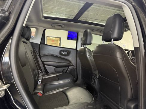 Used 2020 Jeep Compass Latitude FWD image 24
