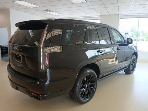 Certified 2024 Cadillac Escalade Sport Platinum w/ LPO, ONYX Package AWD/4WD image 2