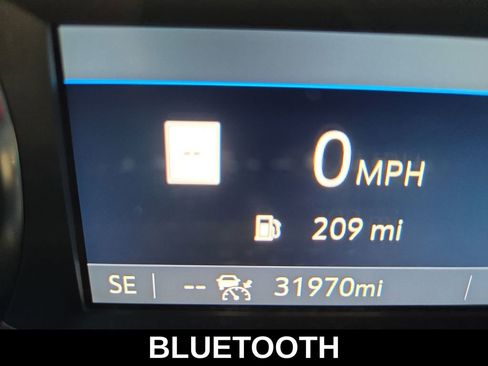 Used 2023 Chevrolet Traverse LT w/ LT Premium Package image 8