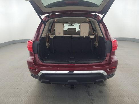 Used 2019 Nissan Pathfinder SL AWD/4WD image 29