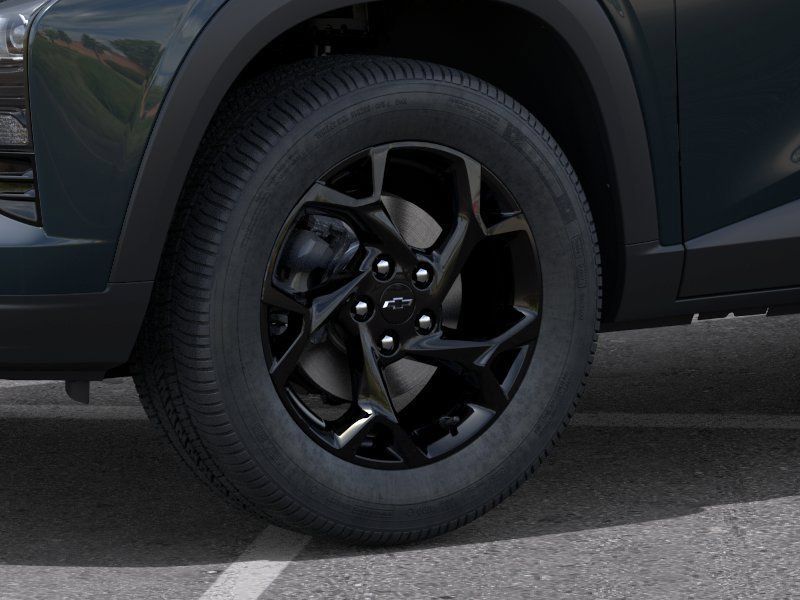 New 2026 Chevrolet Trax LT w/ Midnight Edition FWD image 9