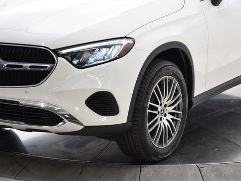 Used 2024 Mercedes-Benz GLC 300 image 11