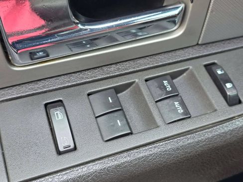 Used 2011 Ford F150 Lariat Limited RWD image 30