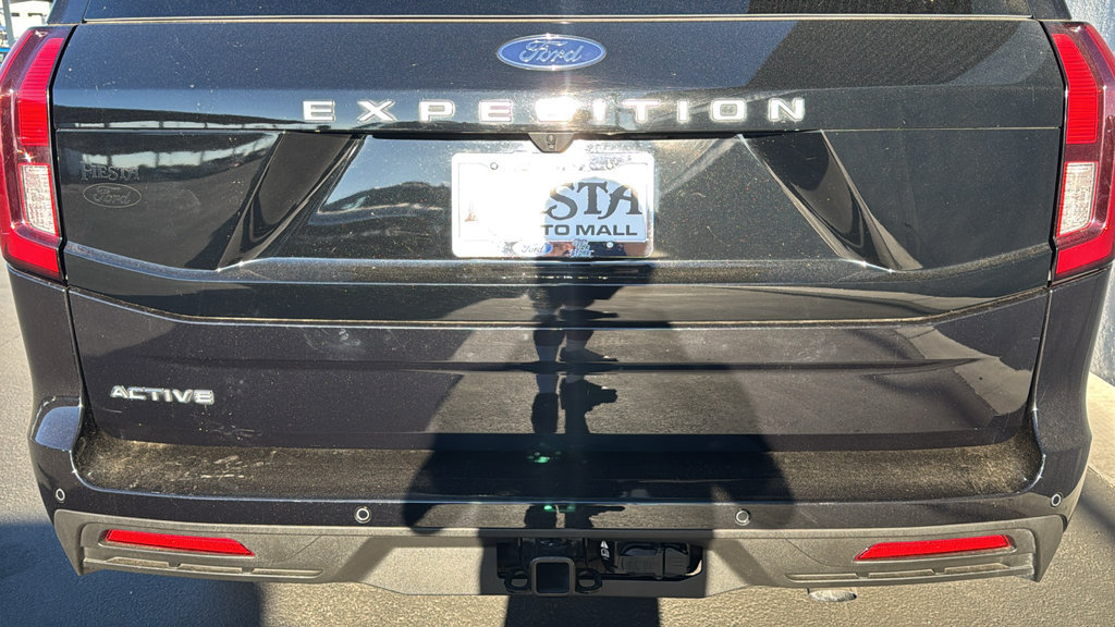 Certified 2025 Ford Expedition Active AWD/4WD image 7